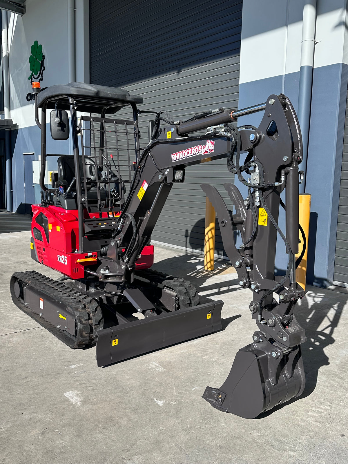 Rhinoceros XN25