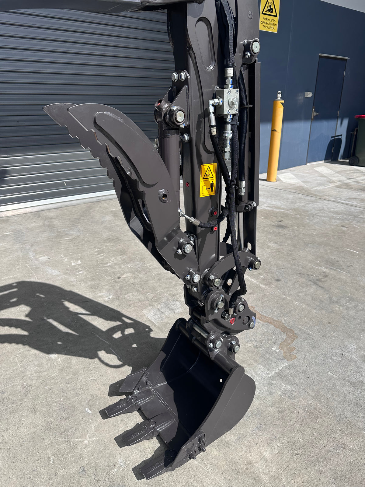 Rhinoceros XN18L