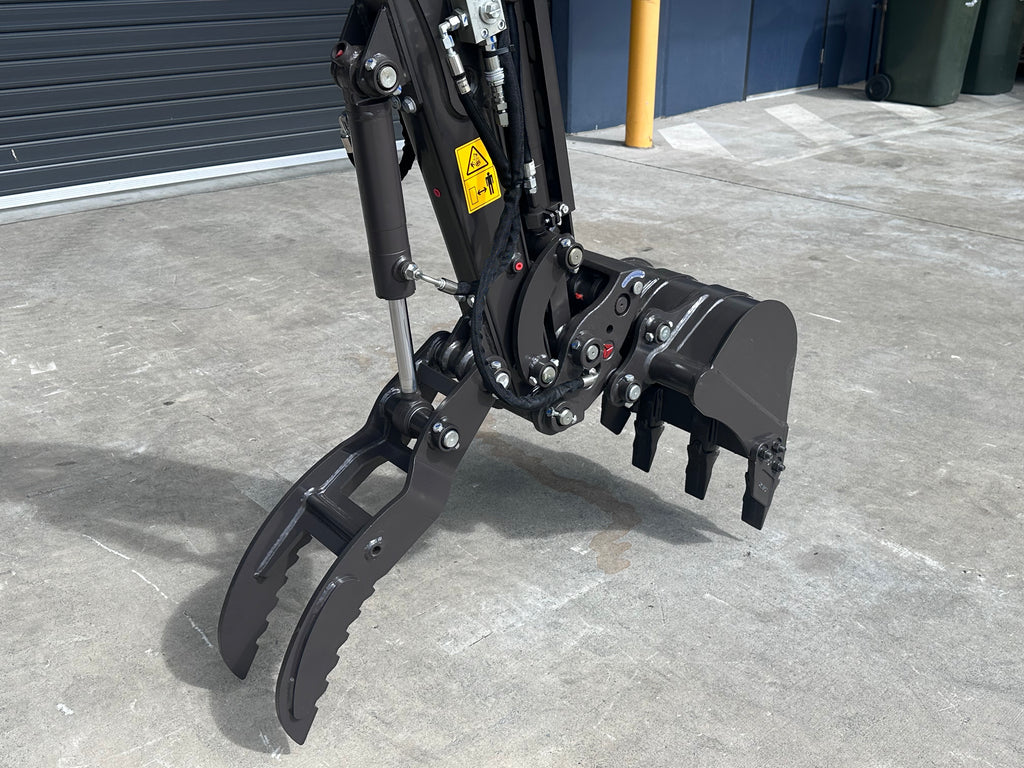 Rhinoceros XN18L